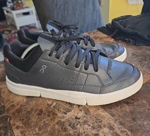 THE ROGER Advantage Tennis Sneaker On Running Men's